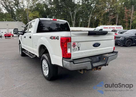 2018 Ford F250 Super Duty from USA, damaged, VIN 1FT7W2B60JEB02574